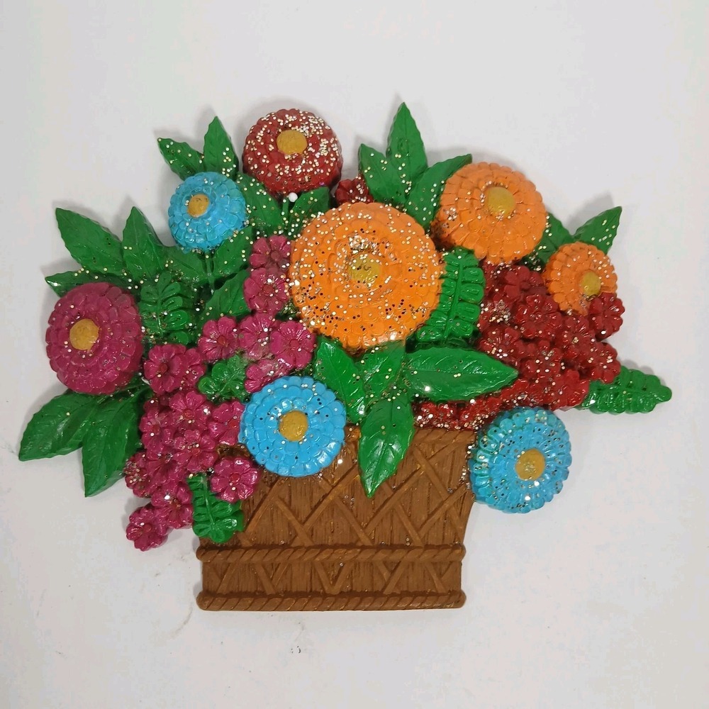 Vintage Syroco Molded Plastic Flower Basket Wall Plaque Decor Retro 1975 USA